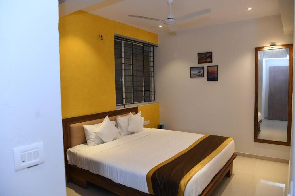 Beach Heaven Deluxe Rooms & Serviced Apartments Suratakal ภายนอก รูปภาพ