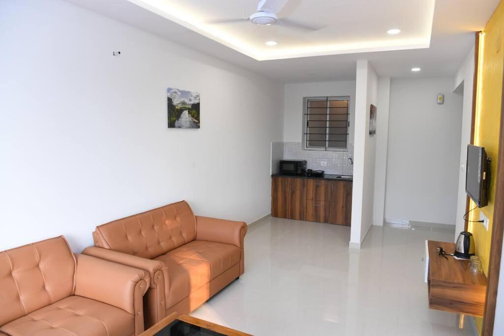 Beach Heaven Deluxe Rooms & Serviced Apartments Suratakal ภายนอก รูปภาพ